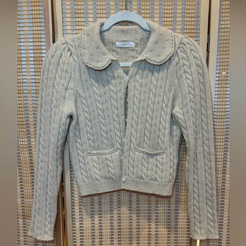 Dôen Women's Wool & Cashmere Cable Knit Sweater with Peter Pan Collar